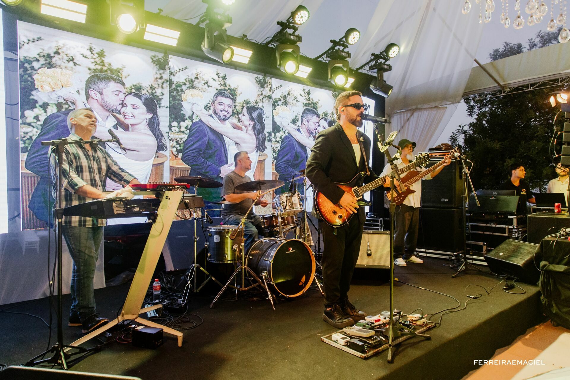 Foto Cuca e Karol Foto Cuca e Karol - Imagem 154