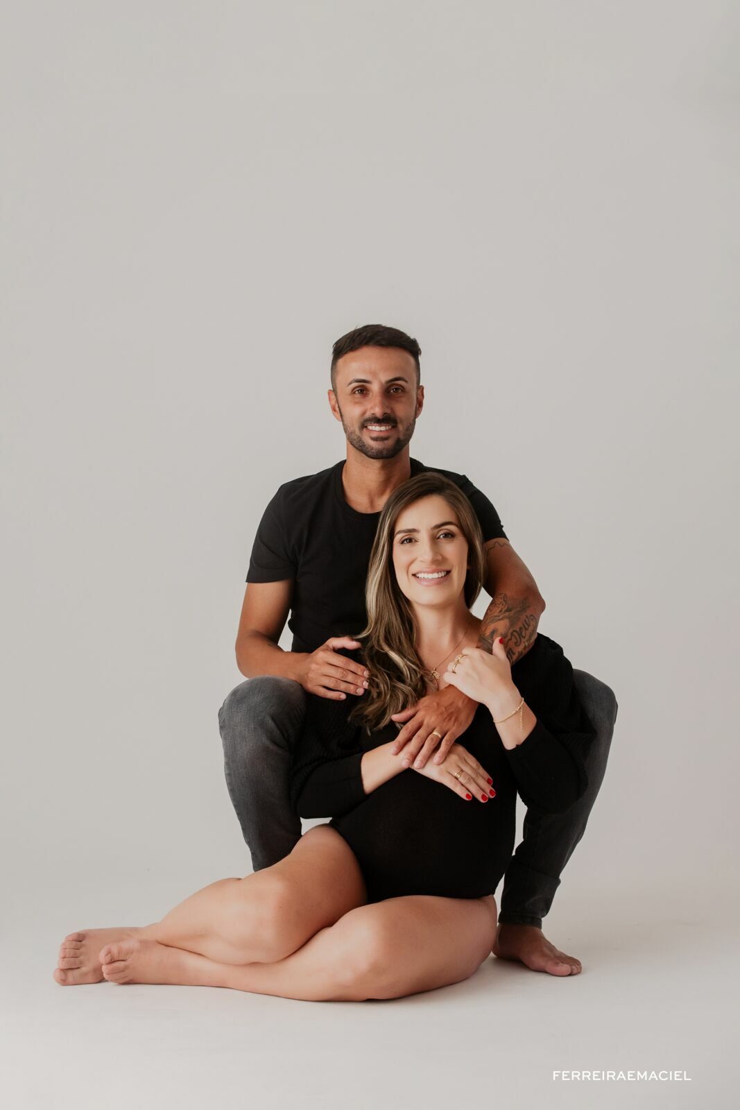 Foto Ensaio Gestante – Estúdio - Samara Scheffer – Ensaio em Família – Araranguá – SC Foto Ensaio Gestante – Estúdio - Samara Scheffer – Ensaio em Família – Araranguá – SC - Imagem 5