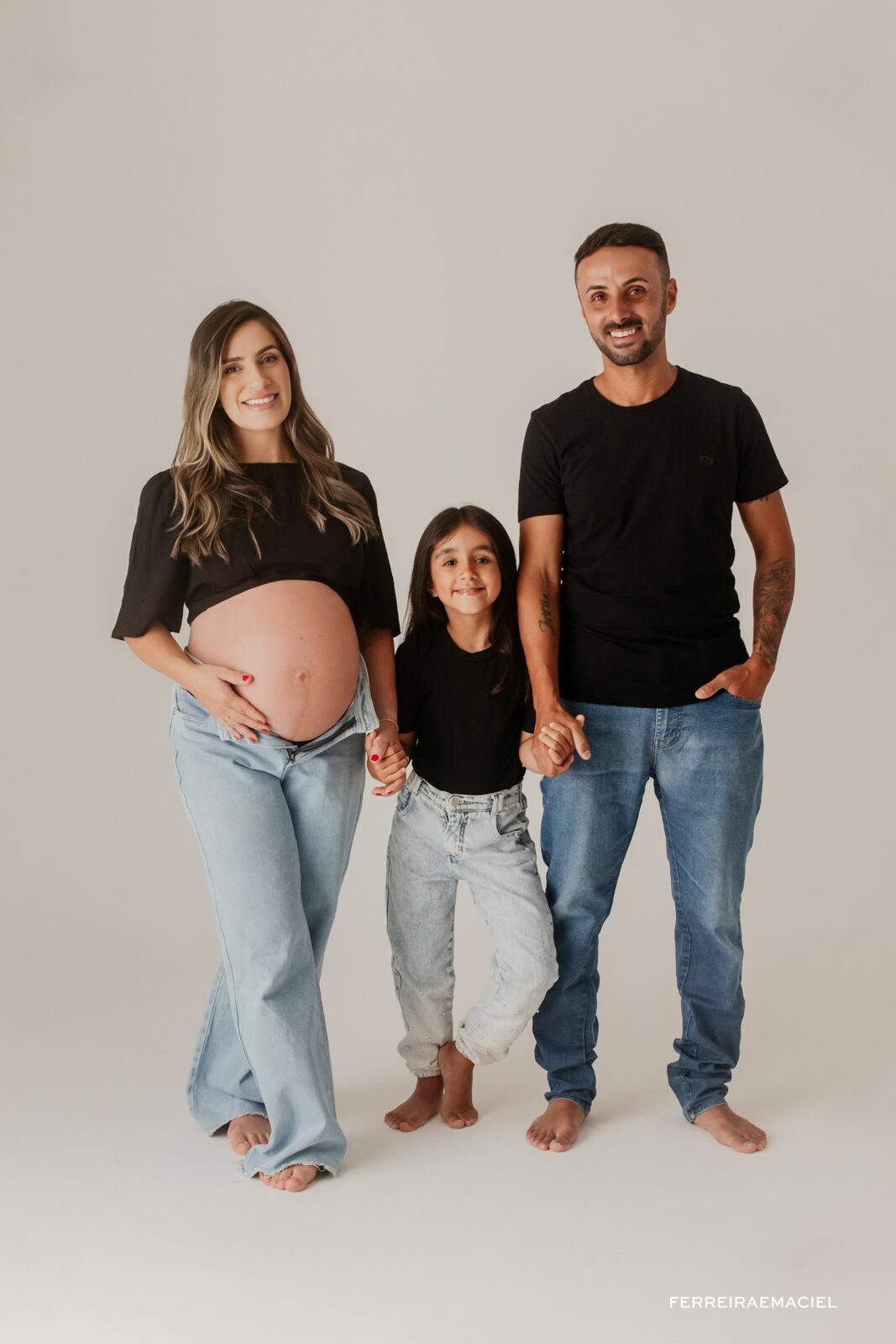 Foto Ensaio Gestante – Estúdio - Samara Scheffer – Ensaio em Família – Araranguá – SC Foto Ensaio Gestante – Estúdio - Samara Scheffer – Ensaio em Família – Araranguá – SC - Imagem 0