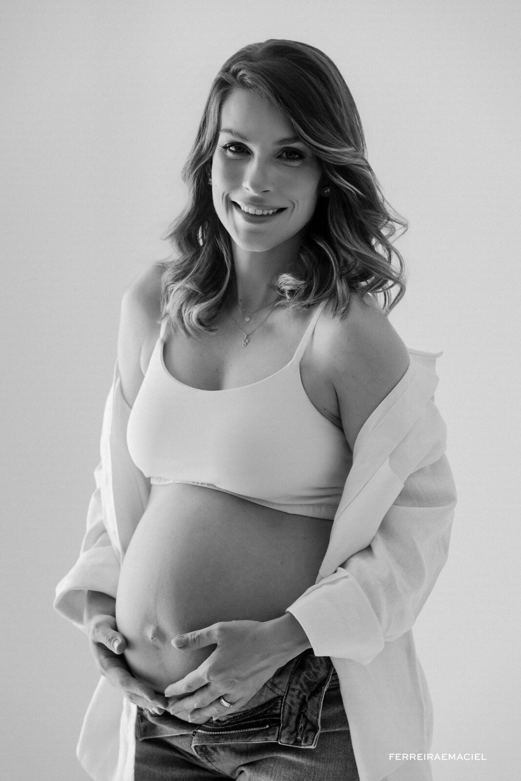 Foto Ensaio de Gestante – Fotos de Gestante – Ensaio em Estúdio – Dábila Gobatto– Araranguá – SC Foto Ensaio de Gestante – Fotos de Gestante – Ensaio em Estúdio – Dábila Gobatto– Araranguá – SC - Imagem 2