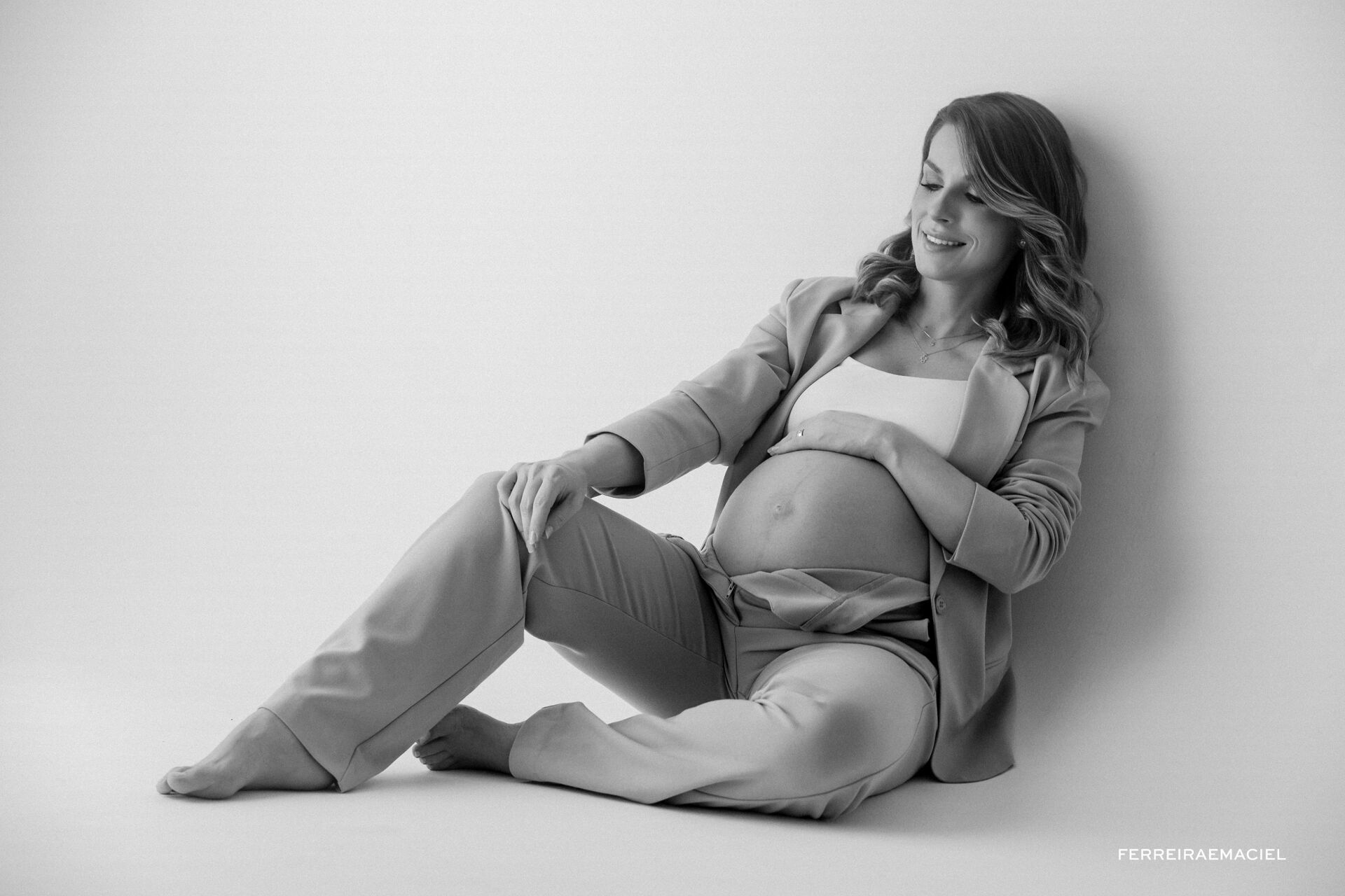 Foto Ensaio de Gestante – Fotos de Gestante – Ensaio em Estúdio – Dábila Gobatto– Araranguá – SC Foto Ensaio de Gestante – Fotos de Gestante – Ensaio em Estúdio – Dábila Gobatto– Araranguá – SC - Imagem 3