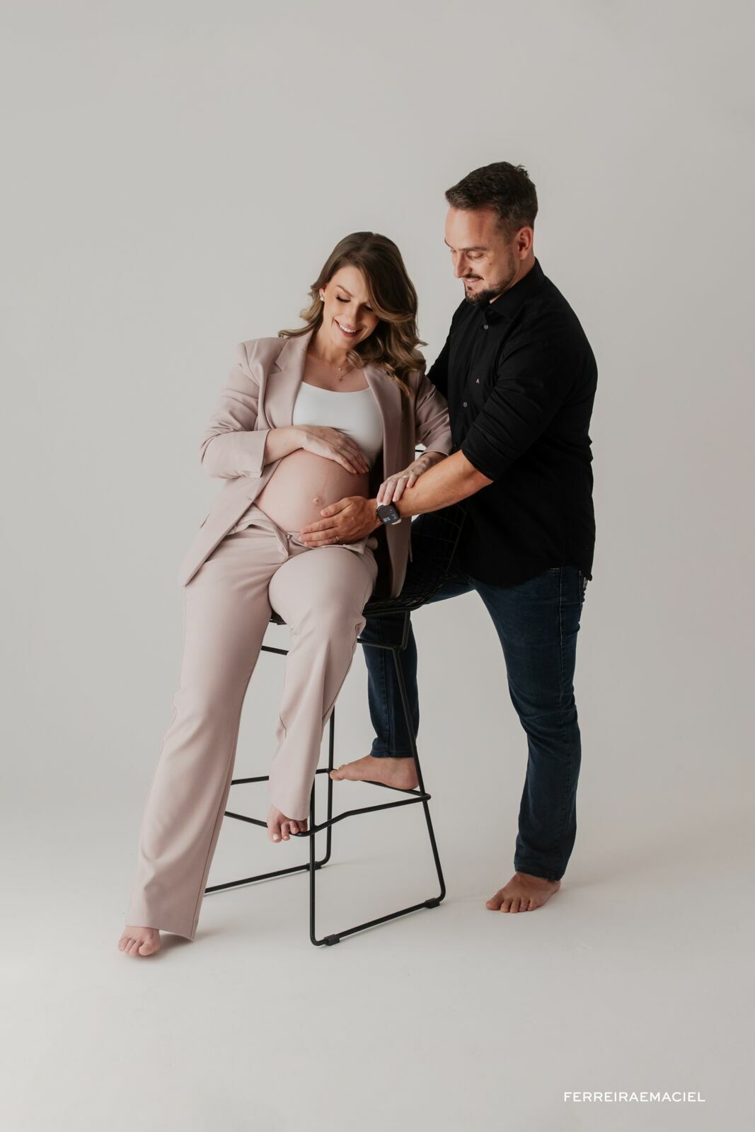 Foto Ensaio de Gestante – Fotos de Gestante – Ensaio em Estúdio – Dábila Gobatto– Araranguá – SC Foto Ensaio de Gestante – Fotos de Gestante – Ensaio em Estúdio – Dábila Gobatto– Araranguá – SC - Imagem 16