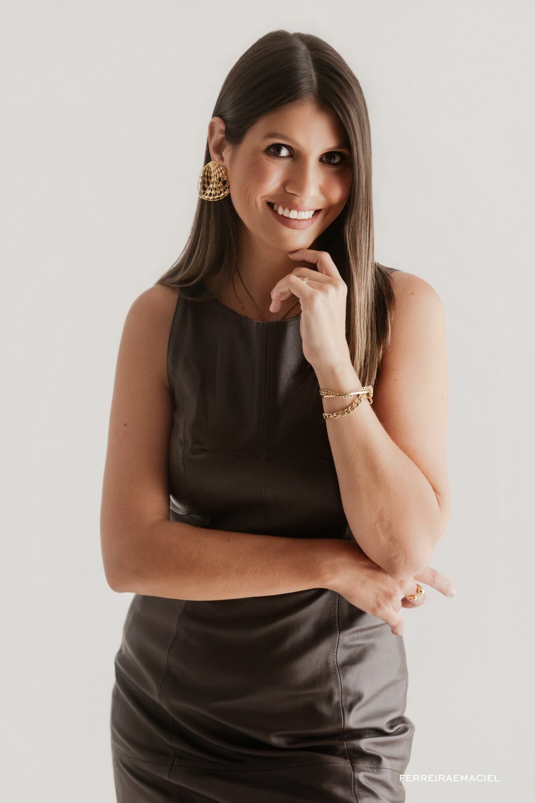 Foto Ensaio Corporativo – Advogada Natália Martinello – Fotografia Profissional em Estúdio – Araranguá – SC - Imagem 7