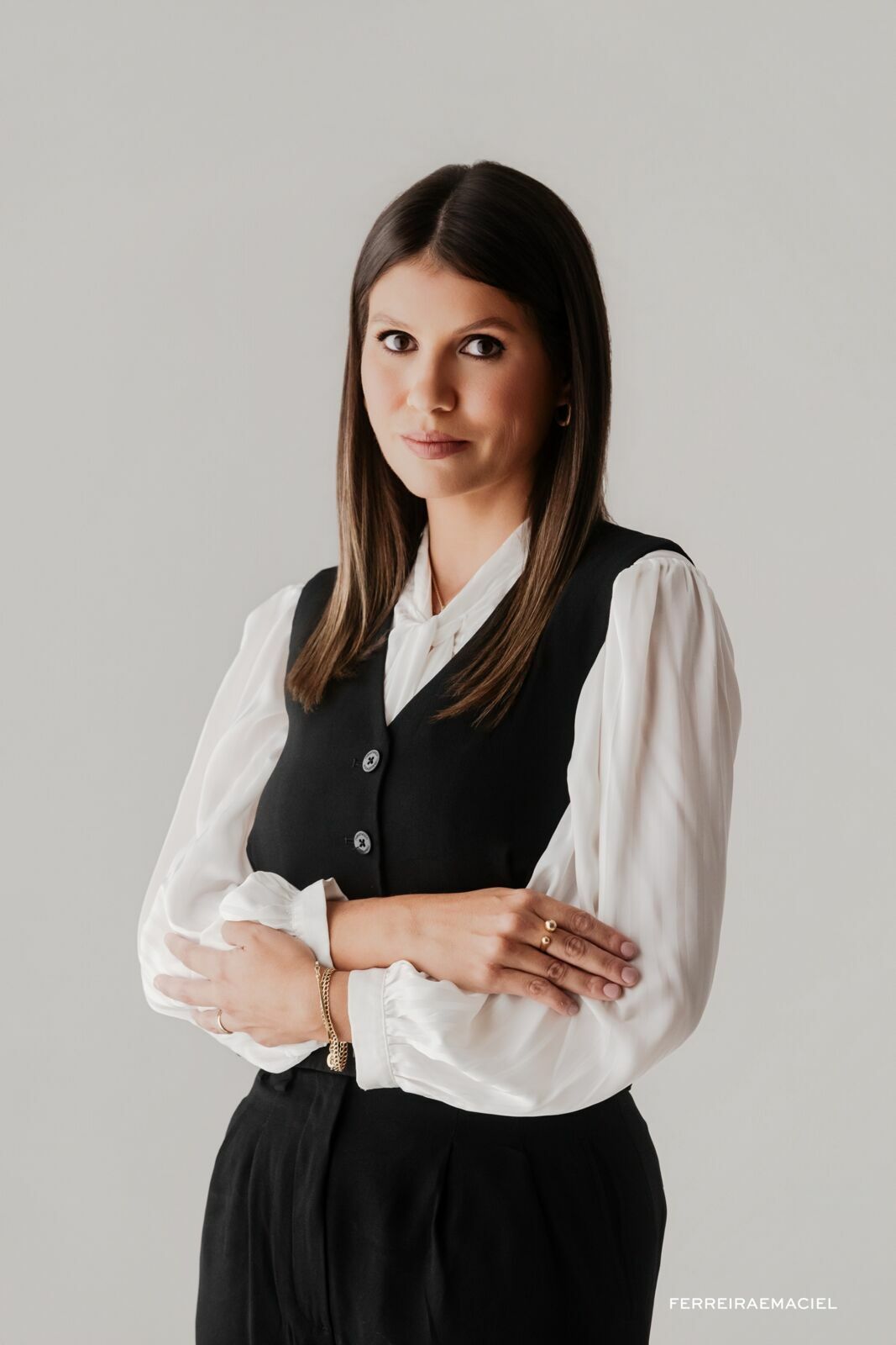 Foto Ensaio Corporativo – Advogada Natália Martinello – Fotografia Profissional em Estúdio – Araranguá – SC - Imagem 5