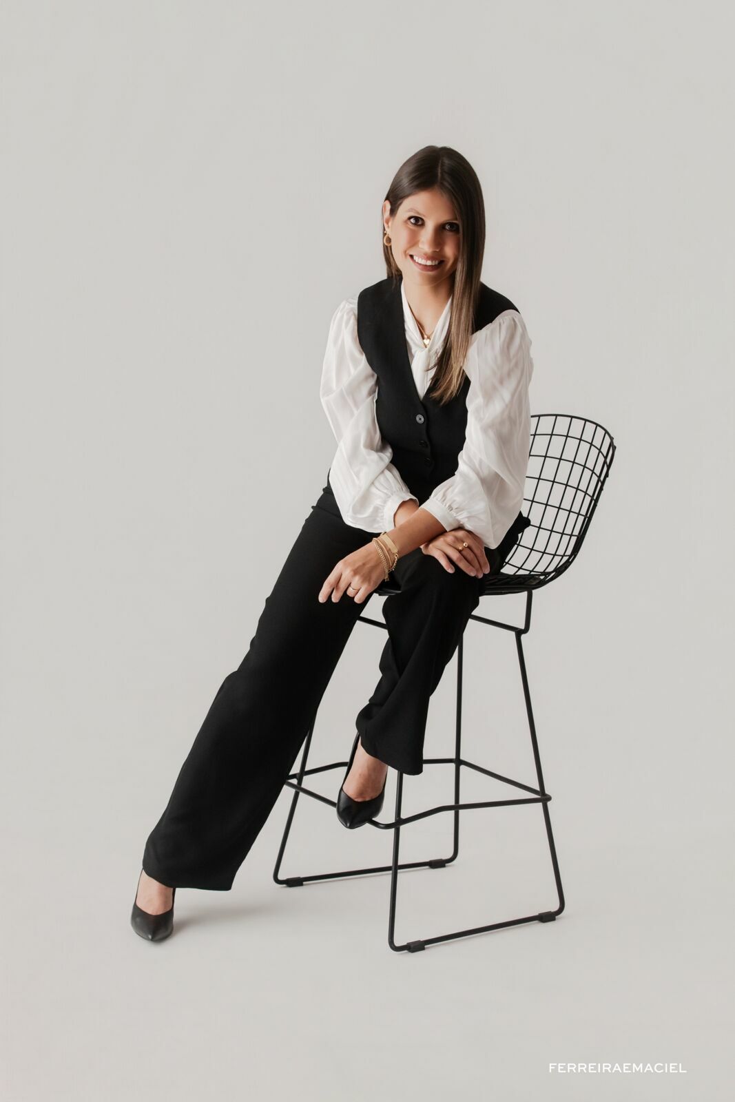 Foto Ensaio Corporativo – Advogada Natália Martinello – Fotografia Profissional em Estúdio – Araranguá – SC - Imagem 20