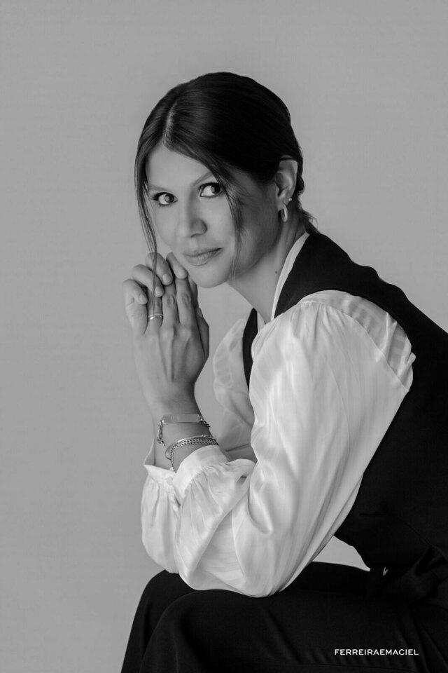 Ensaio Corporativo – Advogada Natália Martinello – Fotografia Profissional em Estúdio – Araranguá – SC