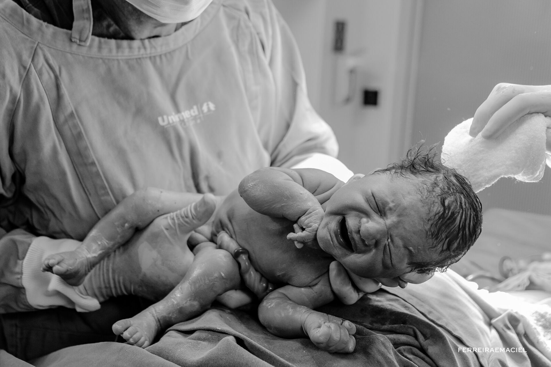 Foto Nascimento – Parto - Cesária-  Mariana Nuemberg – Hospital Unimed – Criciúma - SC - Imagem 9