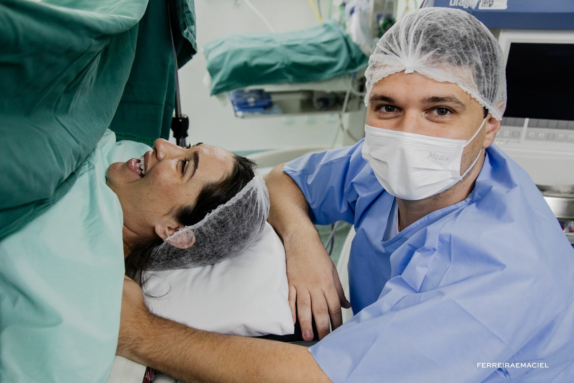 Foto Nascimento – Parto - Cesária-  Mariana Nuemberg – Hospital Unimed – Criciúma - SC - Imagem 4