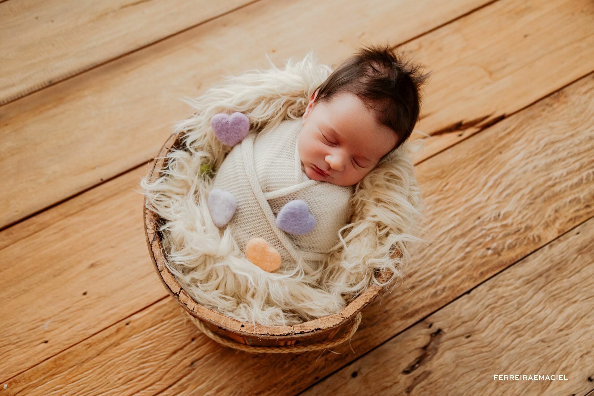 Foto Ensaio Newborn em Estúdio – Otto – Filho de Mariana Nuemberg - Fotografia de Recém-Nascido - Araranguá - Criciúma - Sombrio - Turvo - Ermo – SC Foto Ensaio Newborn em Estúdio – Otto – Filho de Mariana Nuemberg - Fotografia de Recém-Nascido - Araranguá - Criciúma - Sombrio - Turvo - Ermo – SC - Imagem 4