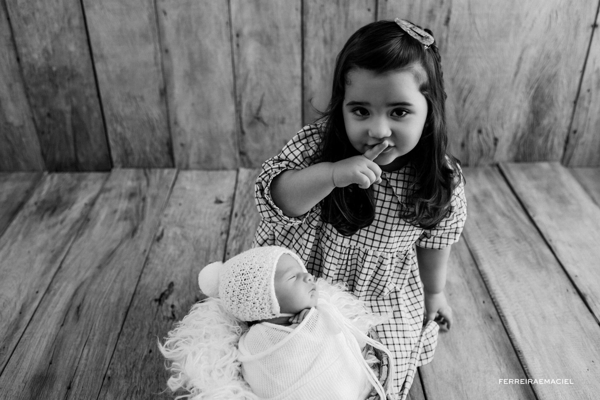 Foto Ensaio Newborn em Estúdio – Otto – Filho de Mariana Nuemberg - Fotografia de Recém-Nascido - Araranguá - Criciúma - Sombrio - Turvo - Ermo – SC Foto Ensaio Newborn em Estúdio – Otto – Filho de Mariana Nuemberg - Fotografia de Recém-Nascido - Araranguá - Criciúma - Sombrio - Turvo - Ermo – SC - Imagem 24