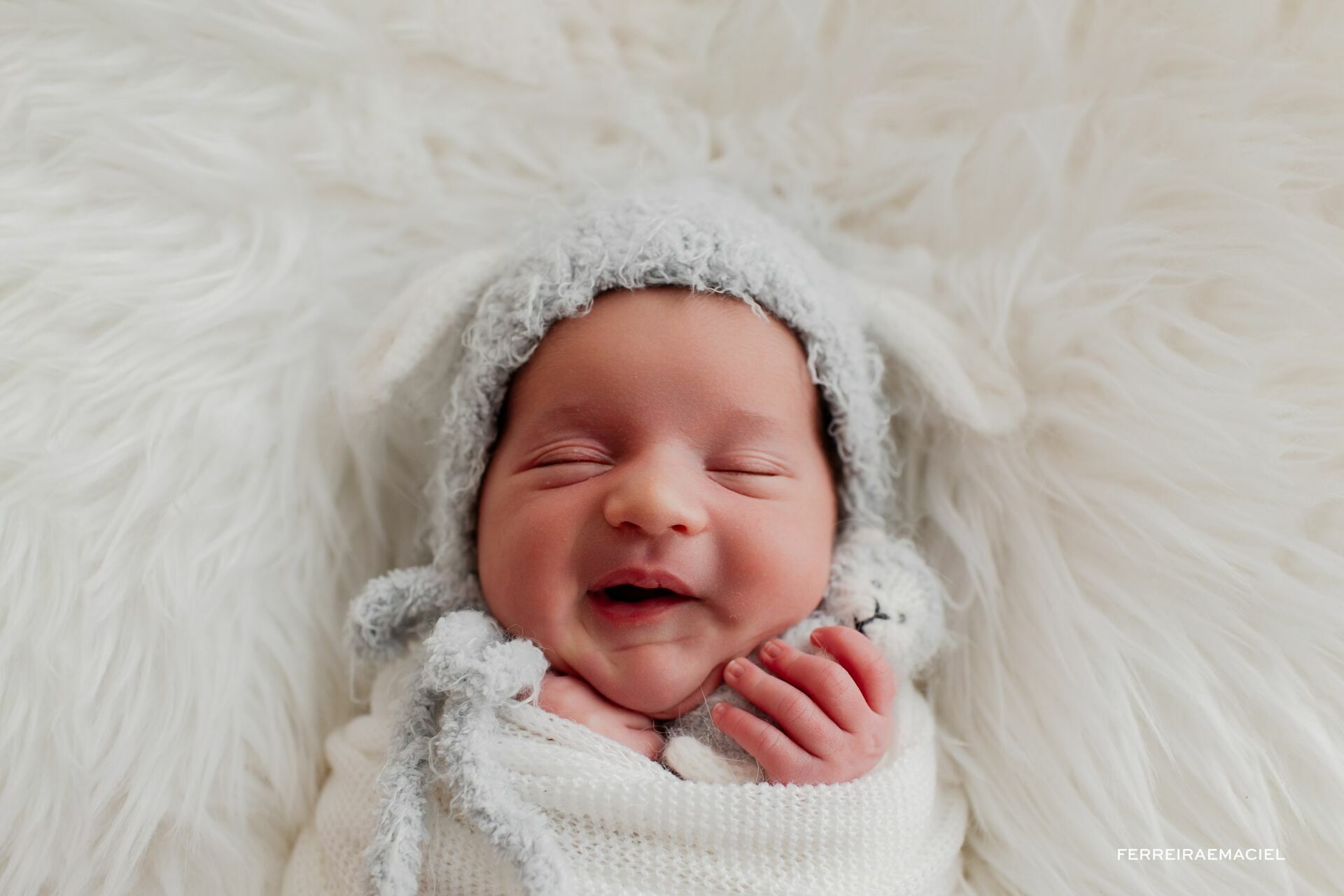 Foto Ensaio Newborn em Estúdio – Otto – Filho de Mariana Nuemberg - Fotografia de Recém-Nascido - Araranguá - Criciúma - Sombrio - Turvo - Ermo – SC Foto Ensaio Newborn em Estúdio – Otto – Filho de Mariana Nuemberg - Fotografia de Recém-Nascido - Araranguá - Criciúma - Sombrio - Turvo - Ermo – SC - Imagem 19