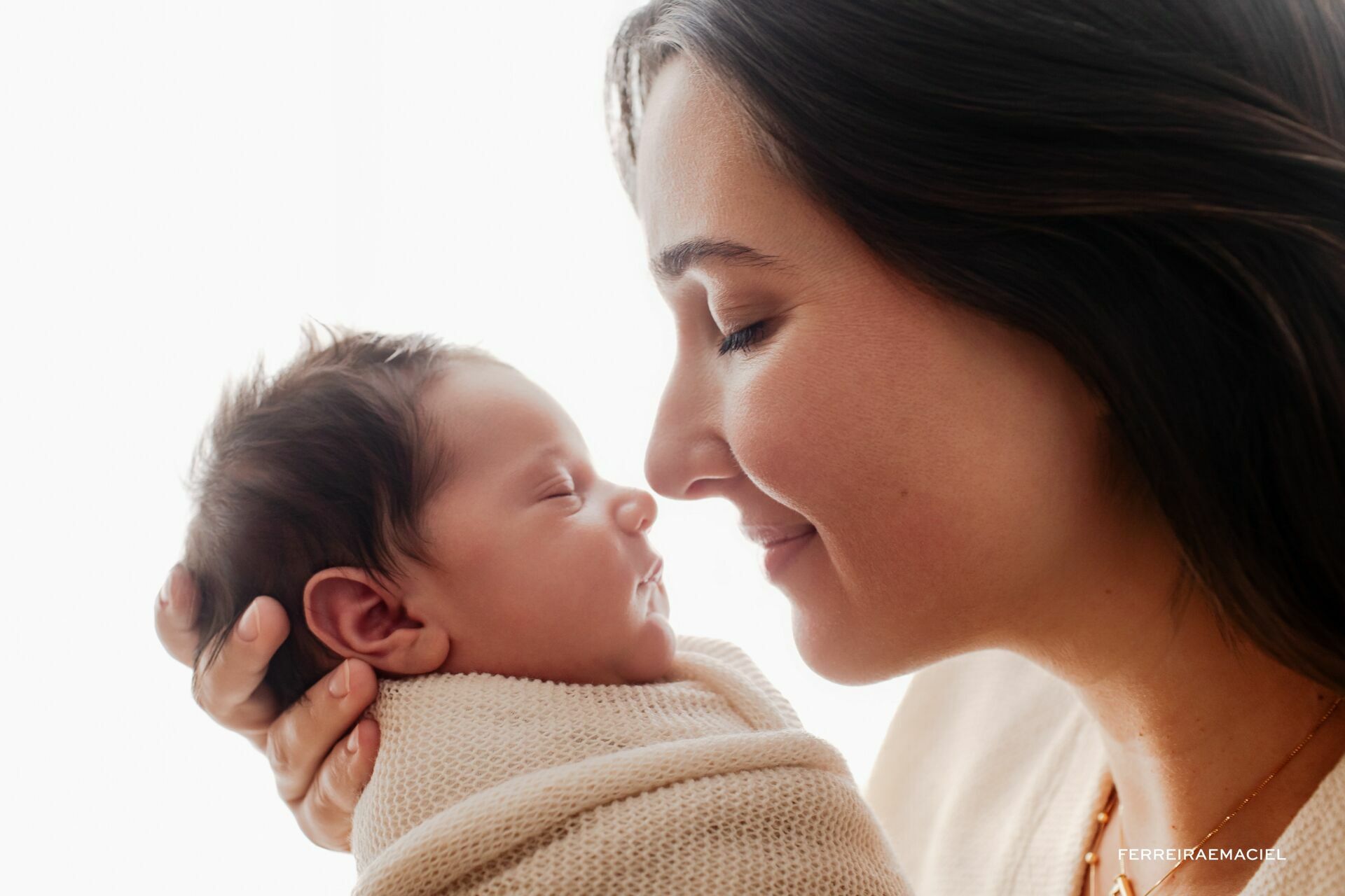 Foto Ensaio Newborn em Estúdio – Otto – Filho de Mariana Nuemberg - Fotografia de Recém-Nascido - Araranguá - Criciúma - Sombrio - Turvo - Ermo – SC Foto Ensaio Newborn em Estúdio – Otto – Filho de Mariana Nuemberg - Fotografia de Recém-Nascido - Araranguá - Criciúma - Sombrio - Turvo - Ermo – SC - Imagem 13