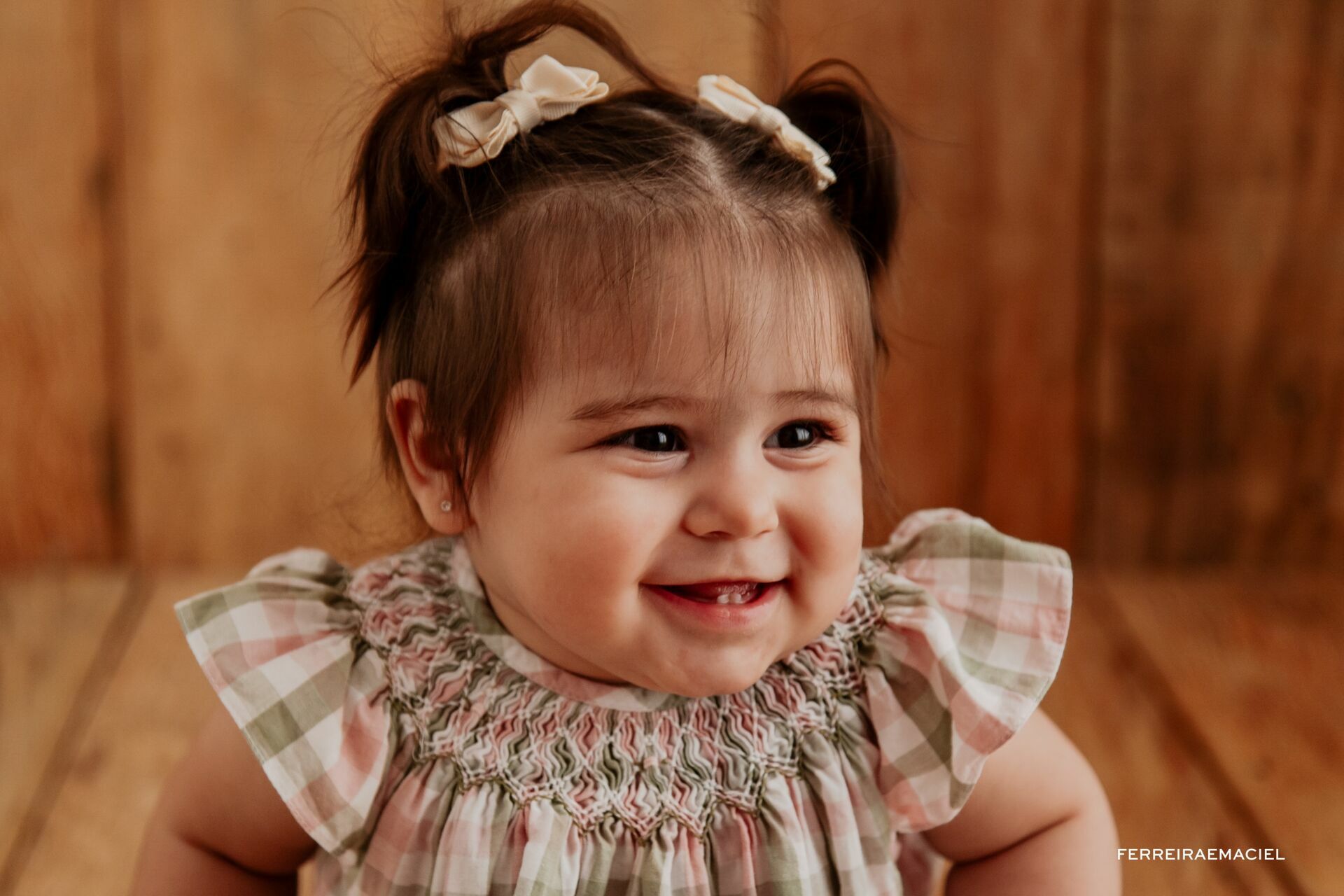 Foto Acompanhamento Infantil – Eva – 10 meses – Filha de Giulia e Hiago – Ensaio em Estúdio – Araranguá SC - Imagem 22