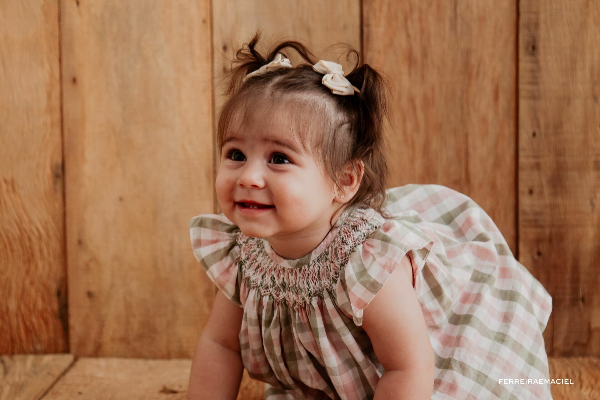 Foto Acompanhamento Infantil – Eva – 10 meses – Filha de Giulia e Hiago – Ensaio em Estúdio – Araranguá SC - Imagem 14