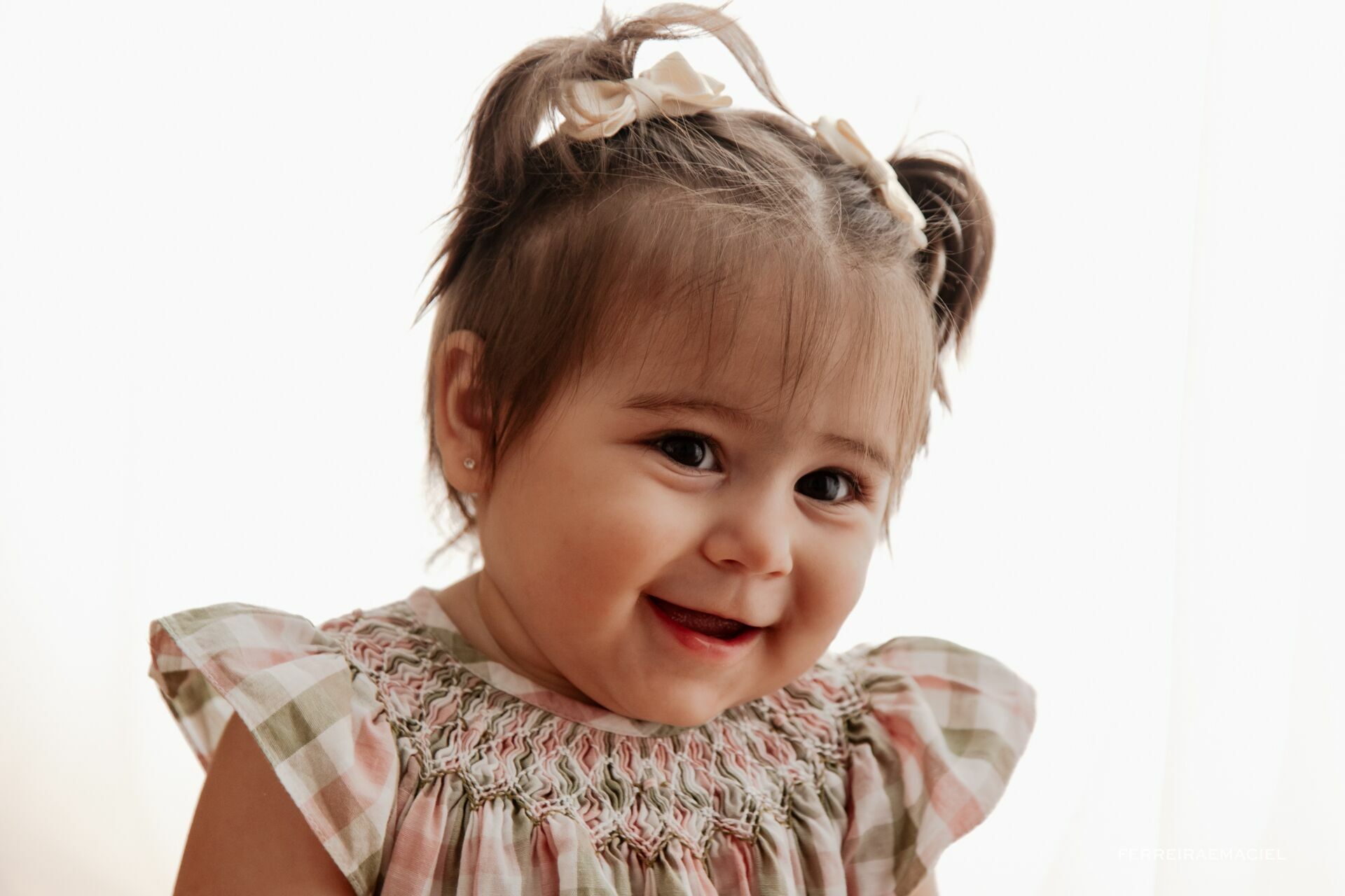 Foto Acompanhamento Infantil – Eva – 10 meses – Filha de Giulia e Hiago – Ensaio em Estúdio – Araranguá SC - Imagem 19