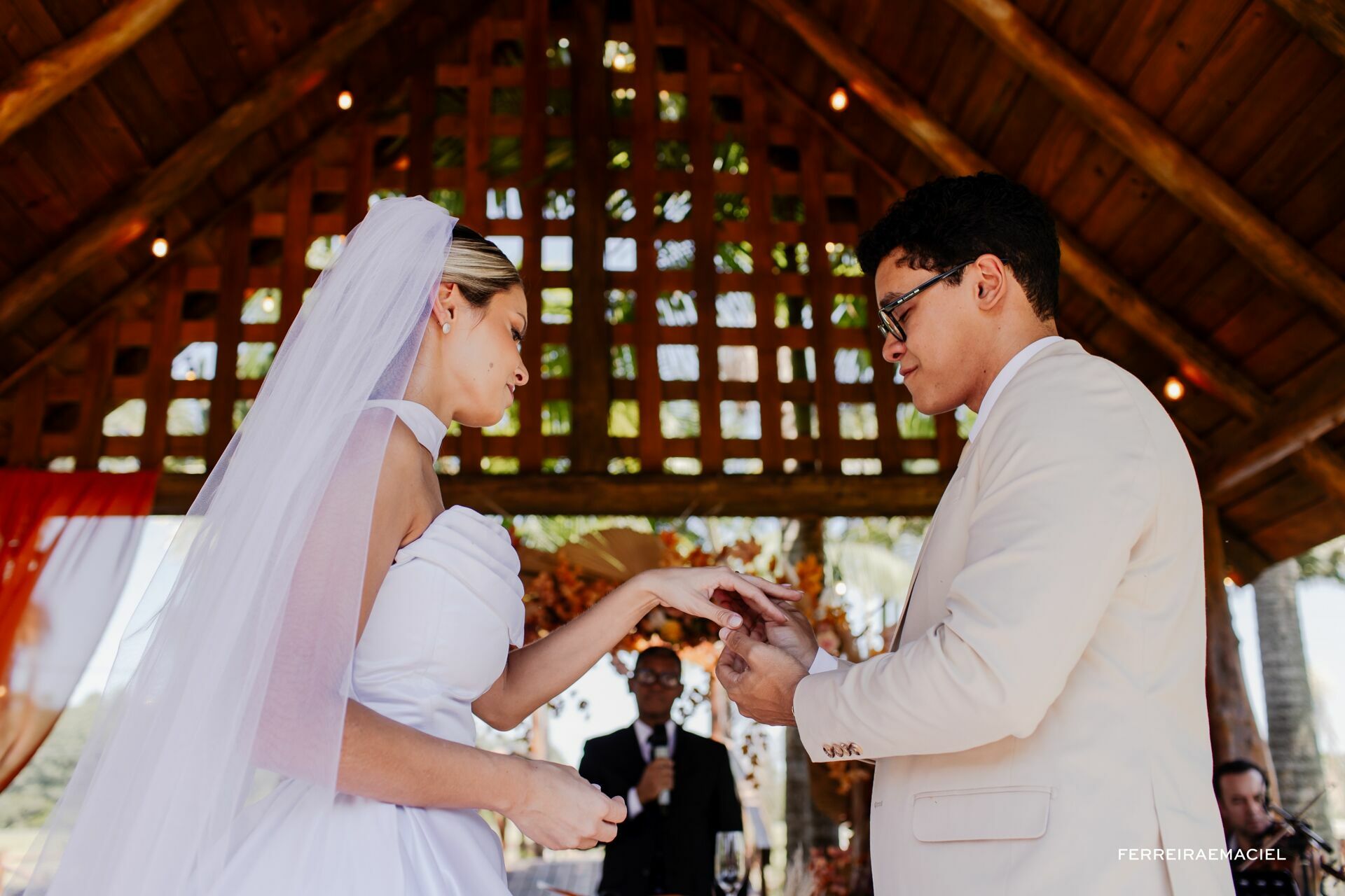 Foto Fotografia de Casamento – Stéfani e Caio – Sítio Girabas – Ermo – SC – Fotógrafo de Casamento em Araranguá e Região - Imagem 92