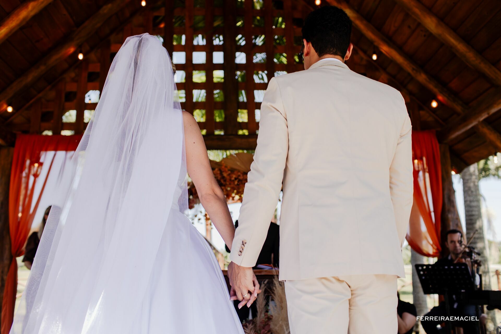 Foto Fotografia de Casamento – Stéfani e Caio – Sítio Girabas – Ermo – SC – Fotógrafo de Casamento em Araranguá e Região - Imagem 99