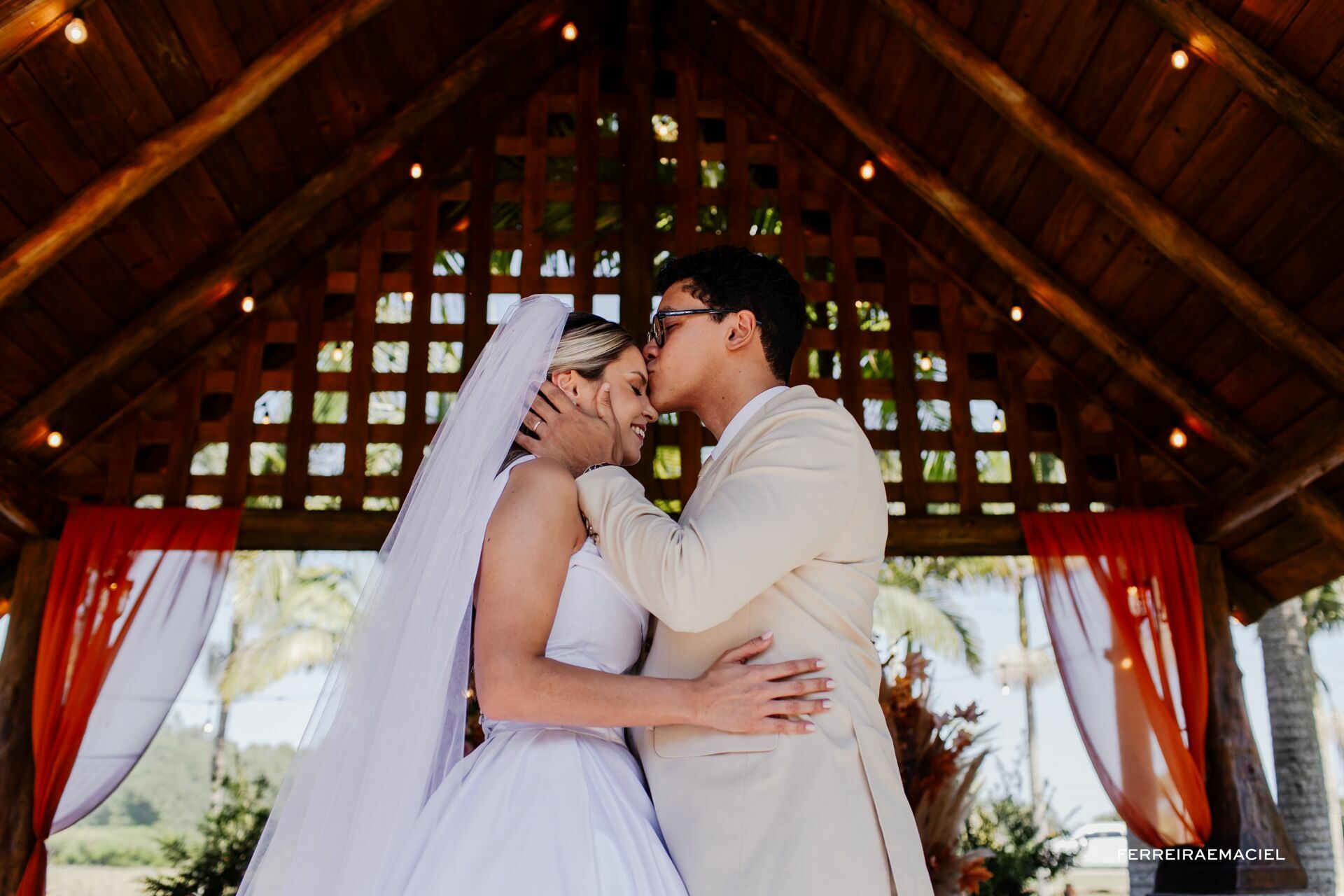 Foto Fotografia de Casamento – Stéfani e Caio – Sítio Girabas – Ermo – SC – Fotógrafo de Casamento em Araranguá e Região - Imagem 97