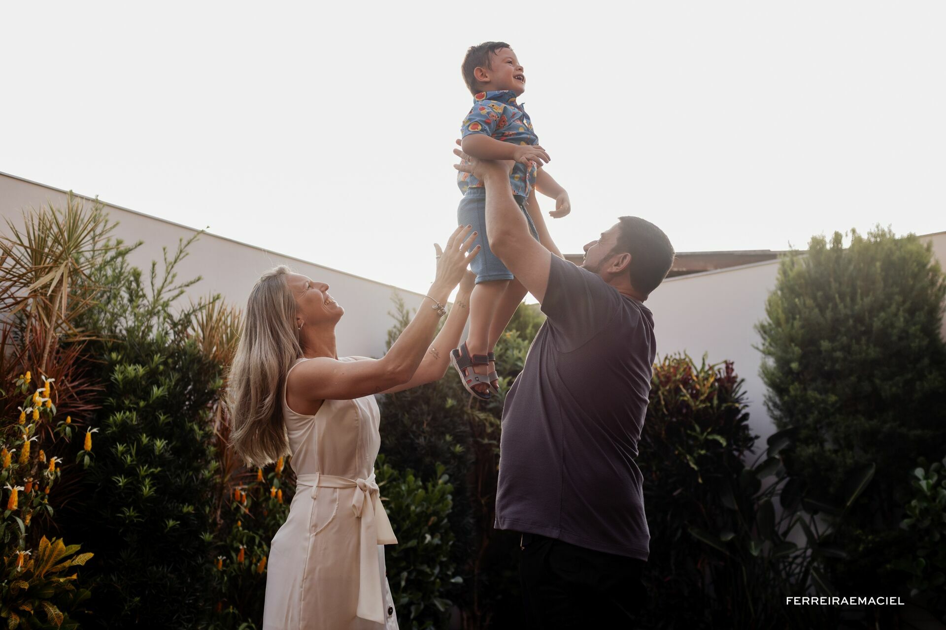 Foto Fotografia Aniversário Infantil de 3 anos da Isis e do Davi em comemoração intimista em casa em Araranguá SC - Imagem 20