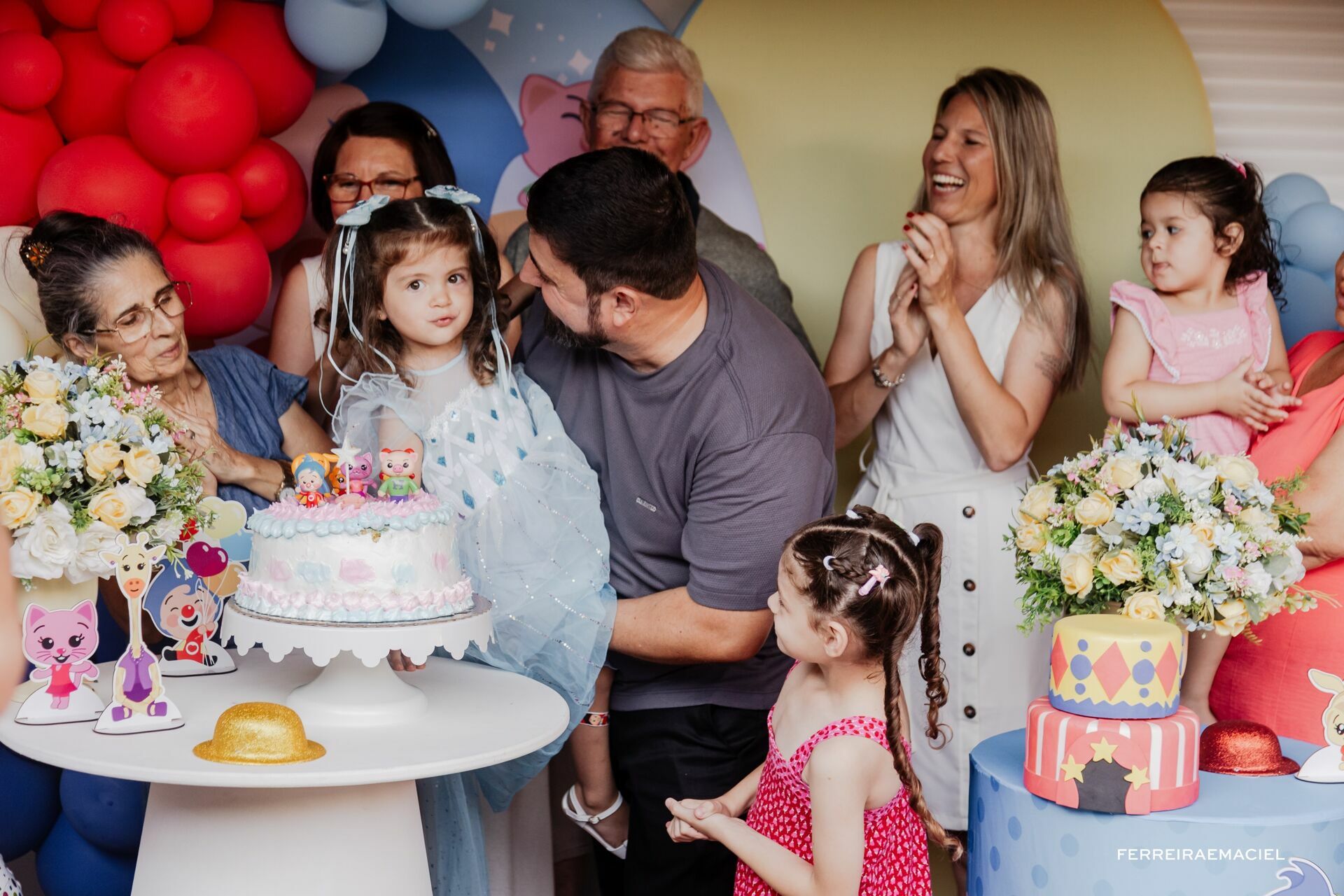 Foto Fotografia Aniversário Infantil de 3 anos da Isis e do Davi em comemoração intimista em casa em Araranguá SC - Imagem 12