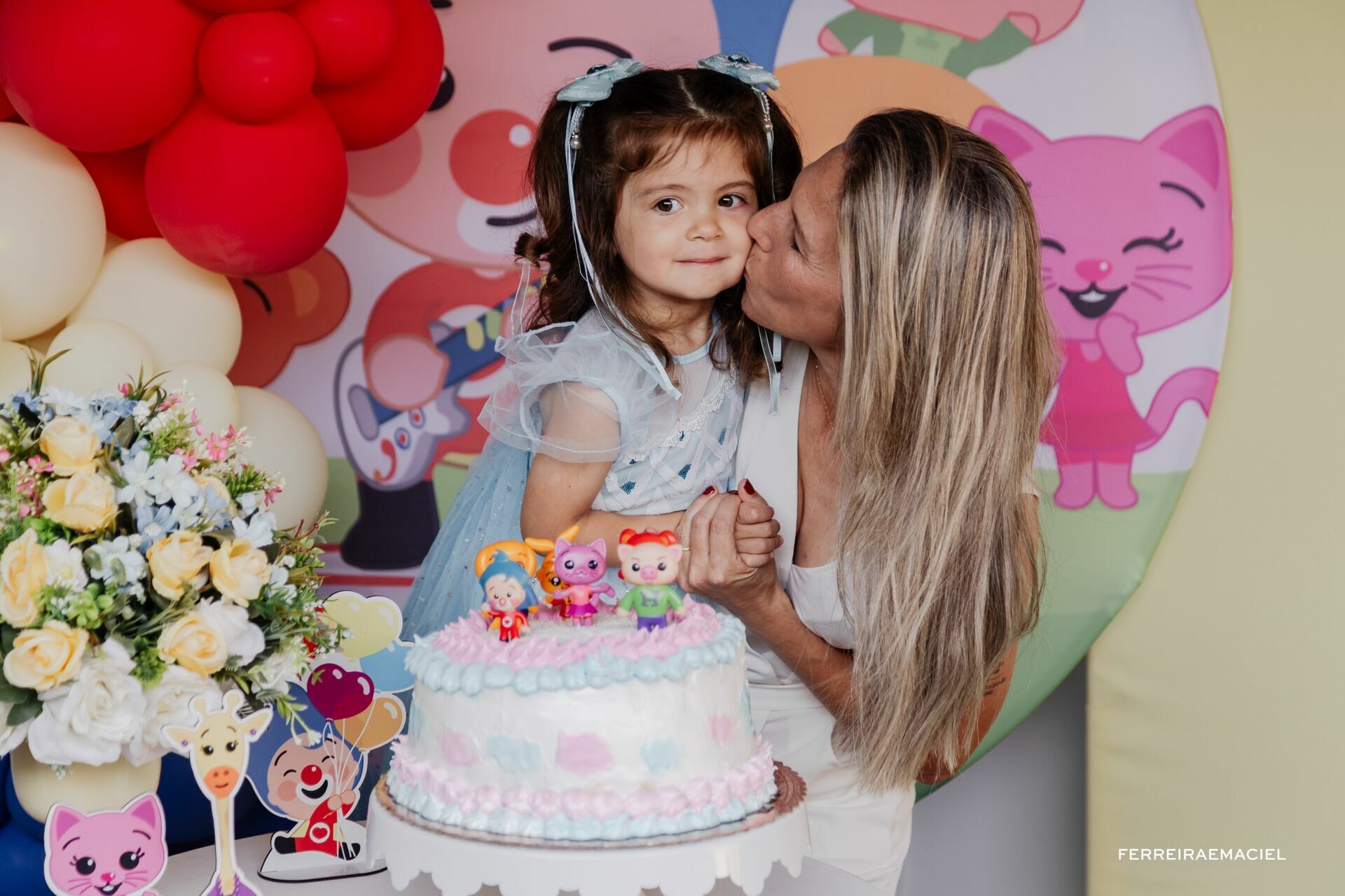 Foto Fotografia Aniversário Infantil de 3 anos da Isis e do Davi em comemoração intimista em casa em Araranguá SC - Imagem 5