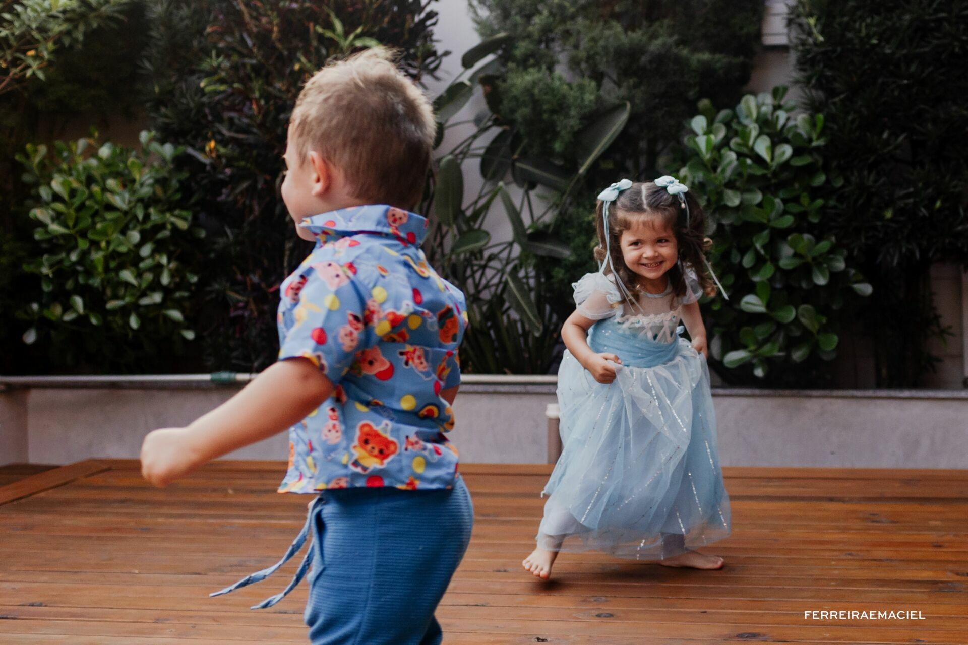 Foto Fotografia Aniversário Infantil de 3 anos da Isis e do Davi em comemoração intimista em casa em Araranguá SC - Imagem 24