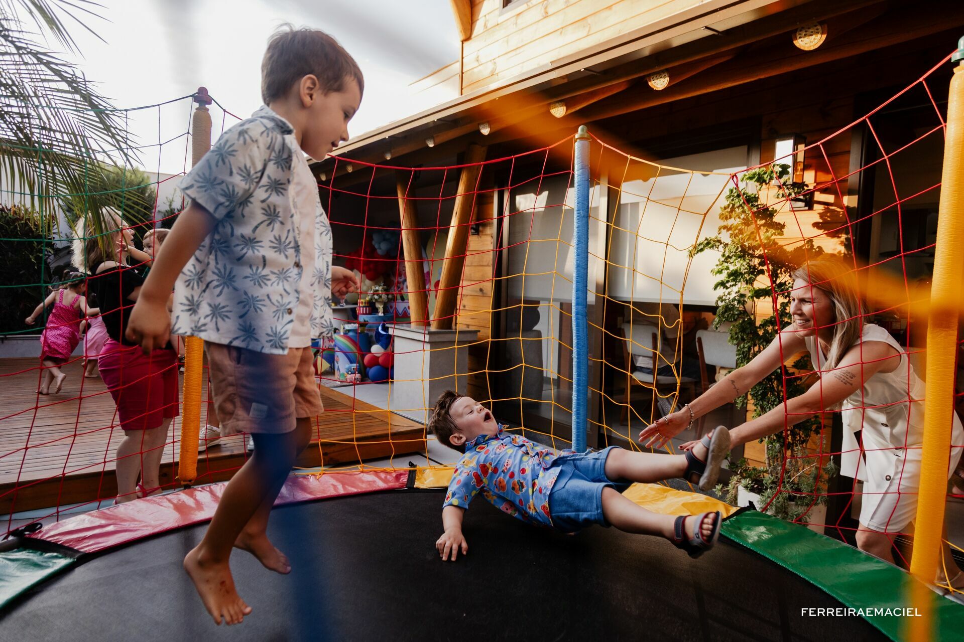 Foto Fotografia Aniversário Infantil de 3 anos da Isis e do Davi em comemoração intimista em casa em Araranguá SC - Imagem 28
