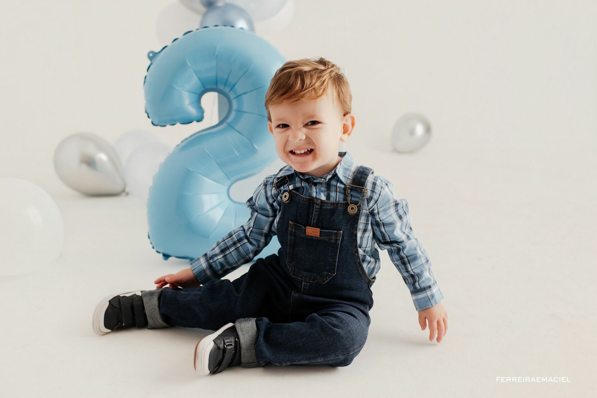 Foto Aniversário Infantil em Estúdio – Daniel – 2 Anos – Fotografia Infantil Profissional – Araranguá SC Foto Aniversário Infantil em Estúdio – Daniel – 2 Anos – Fotografia Infantil Profissional – Araranguá SC - Imagem 2