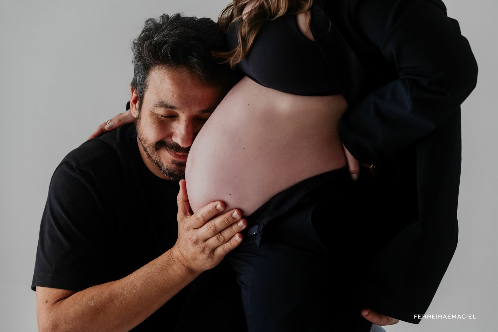 Foto Ensaio Gestante em Estúdio – Karina Mezzari – Fotografia Profissional e Produção de Moda – Araranguá SC - Imagem 39