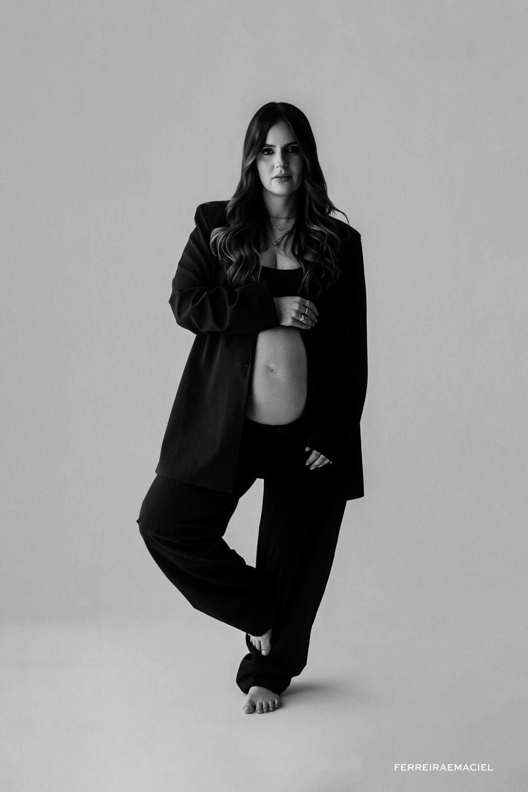 Foto Ensaio Gestante em Estúdio – Karina Mezzari – Fotografia Profissional e Produção de Moda – Araranguá SC - Imagem 34