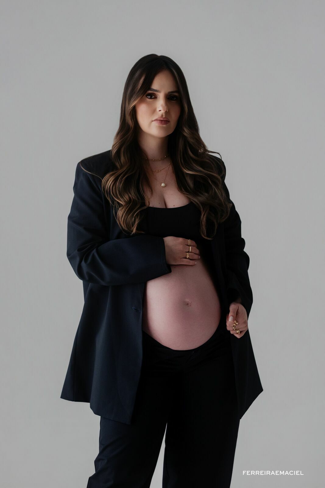 Foto Ensaio Gestante em Estúdio – Karina Mezzari – Fotografia Profissional e Produção de Moda – Araranguá SC - Imagem 37