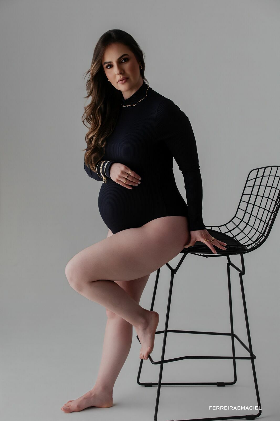 Foto Ensaio Gestante em Estúdio – Karina Mezzari – Fotografia Profissional e Produção de Moda – Araranguá SC - Imagem 31