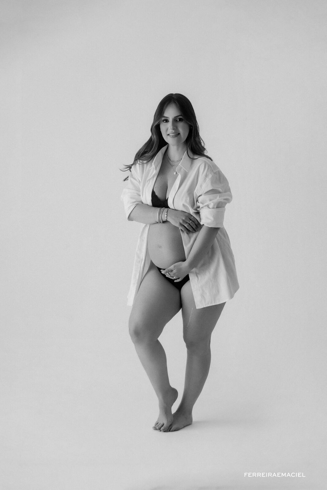 Foto Ensaio Gestante em Estúdio – Karina Mezzari – Fotografia Profissional e Produção de Moda – Araranguá SC - Imagem 43