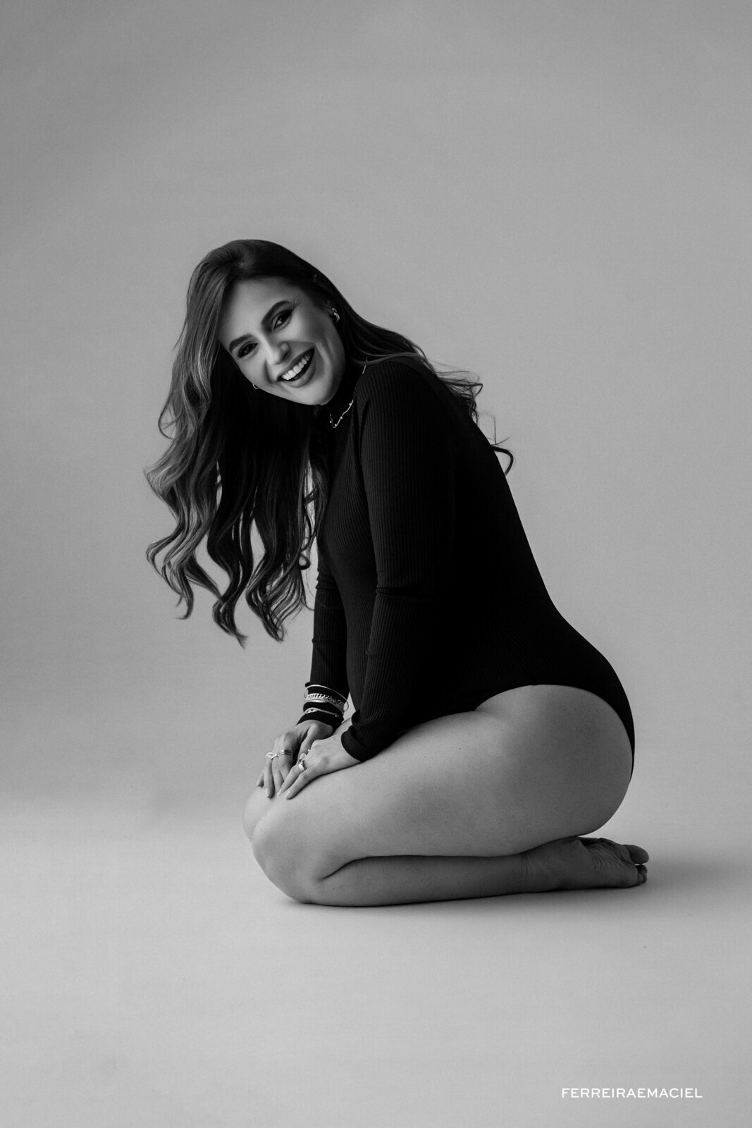 Ensaio Gestante em Estúdio – Karina Mezzari – Fotografia Profissional e Produção de Moda – Araranguá SC